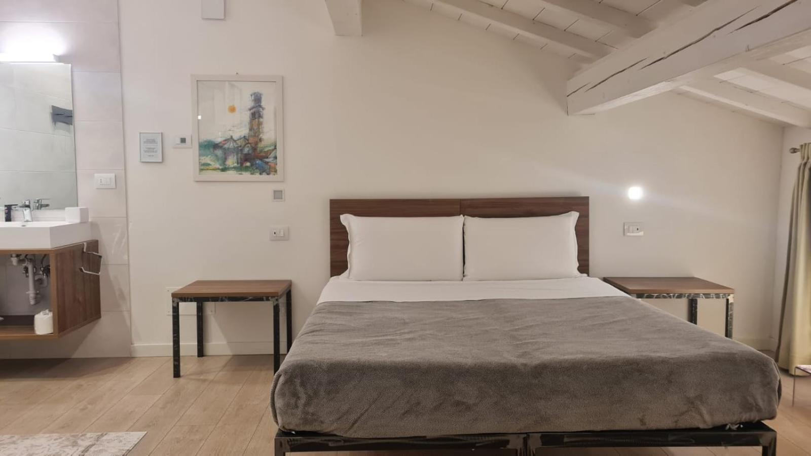 Carrera Home Appartamenti Verona - Bike Hotel Номер фото