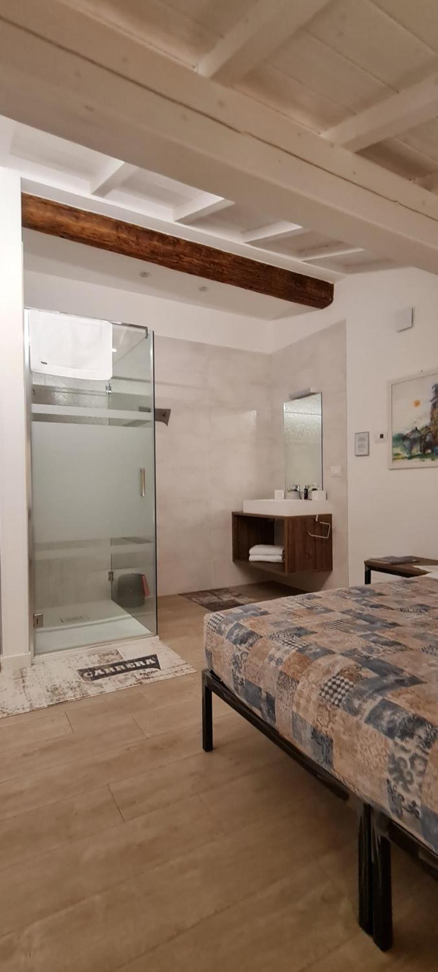 Carrera Home Appartamenti Verona - Bike Hotel Номер фото